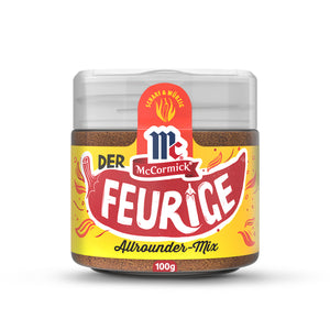 Ein Glas McCormick Der Feurige Allrounder GewA?rzmischung wird gezeigt.
