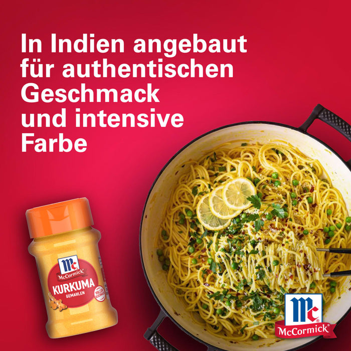 Eine Flasche Srpet Turmeric X06-Ge wird neben einer Pfanne Spaghetti mit Erbsen und Zitrone präsentiert um den authentischen Geschmack und die intensive Farbe aus Indien hervorzuheben.